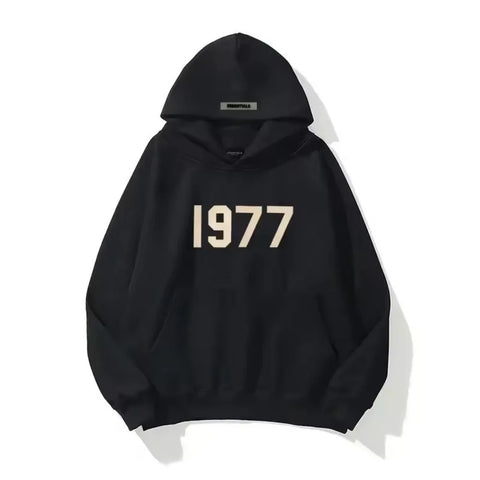 1977 Hoodie – Unisex Basic Hoodie met Retro Jaarprint