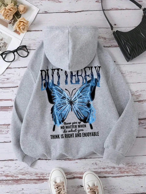 Butterfly Print Sweater – Oversized Unisex Trui met Tekst en Vlinderprint